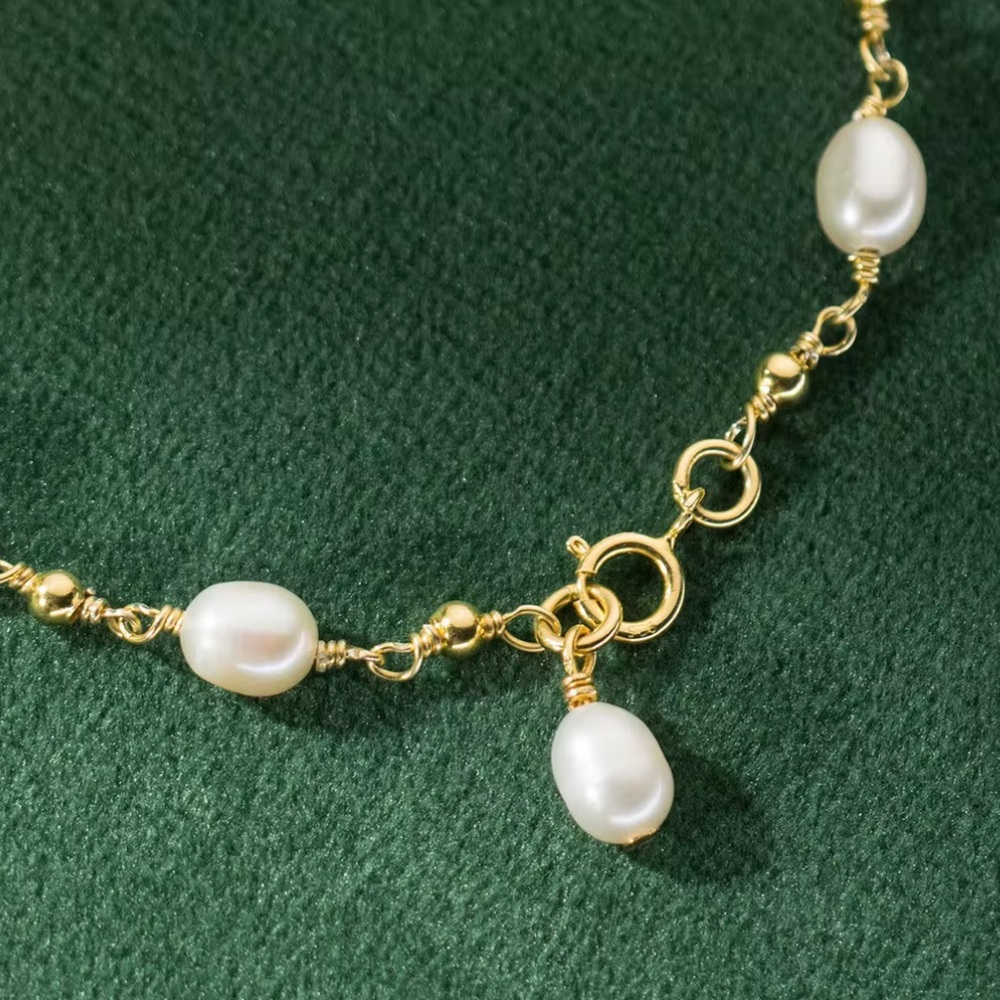Elegant Freshwater Pearl Gold Chain Bracelet - Picture 3 of 8